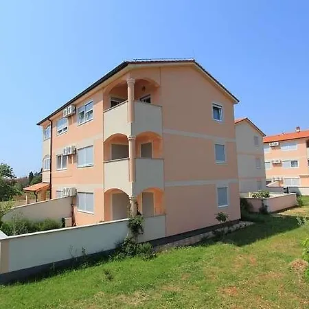 Lorena Apartment Medulin